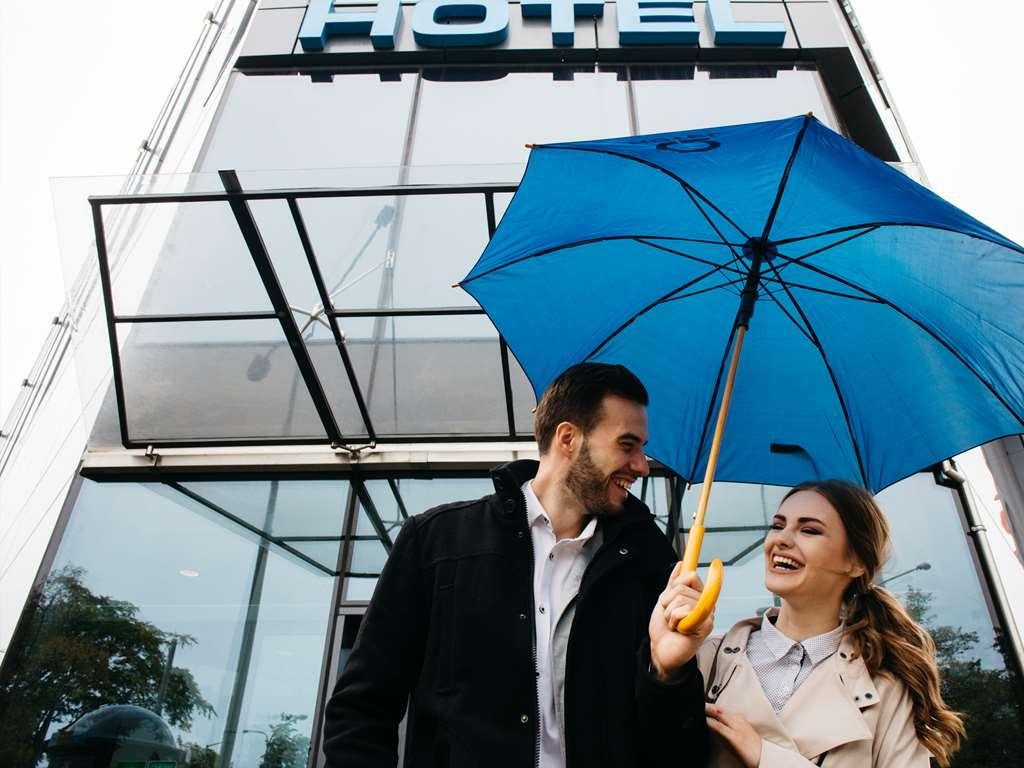 Q Hotel Plus Βρότσλαβ Δωμάτιο φωτογραφία