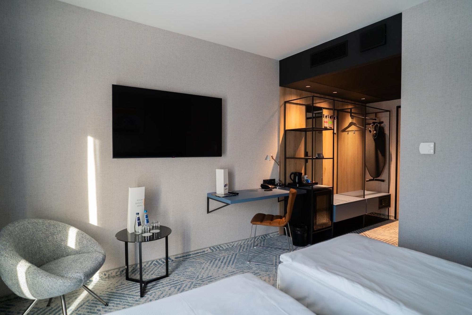 Q Hotel Plus Βρότσλαβ Εξωτερικό φωτογραφία